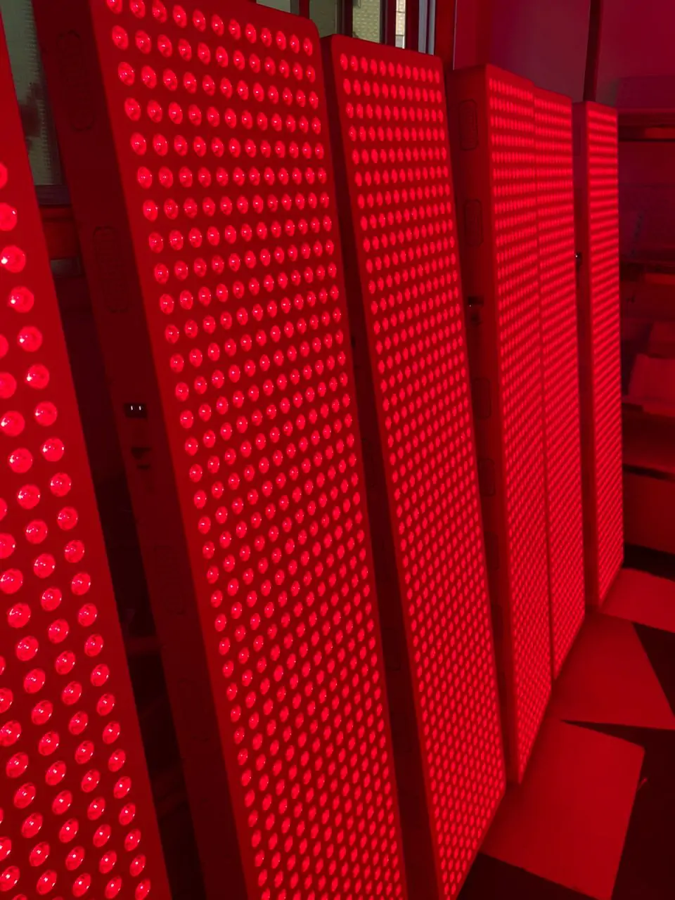 Red Light Therapy Manufacturer: Shaping the Future of Wellness Technology